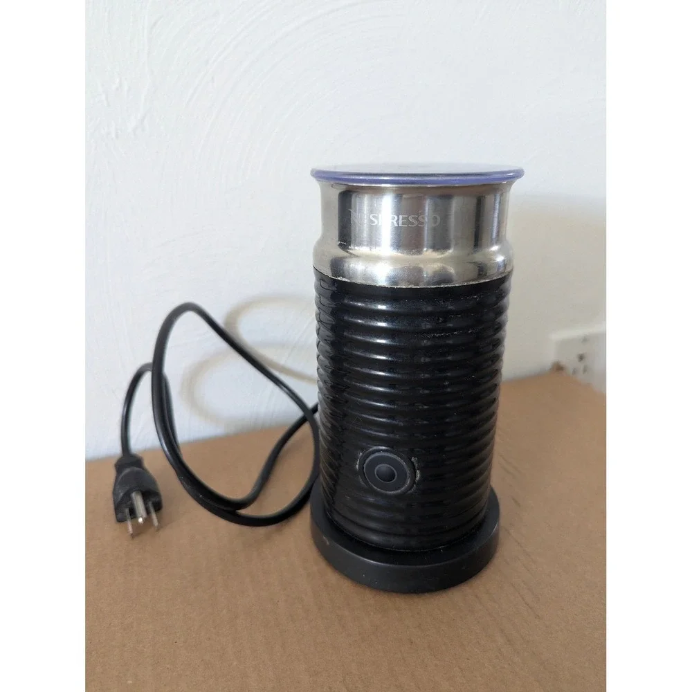 Nespresso Aeroccino 3 Milk Frother Black Electric Hot Cold Foam Maker Mod 3594